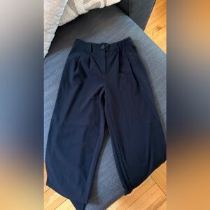 BLACK PLATED PANTS HIGH WAISTED SIZE 4 us (3 on the label)